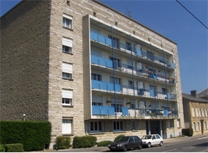 t3 à la location -   08400  VOUZIERS, surface 58 m2 location t3 - UBI461924741